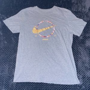 Nike Graphic Tee